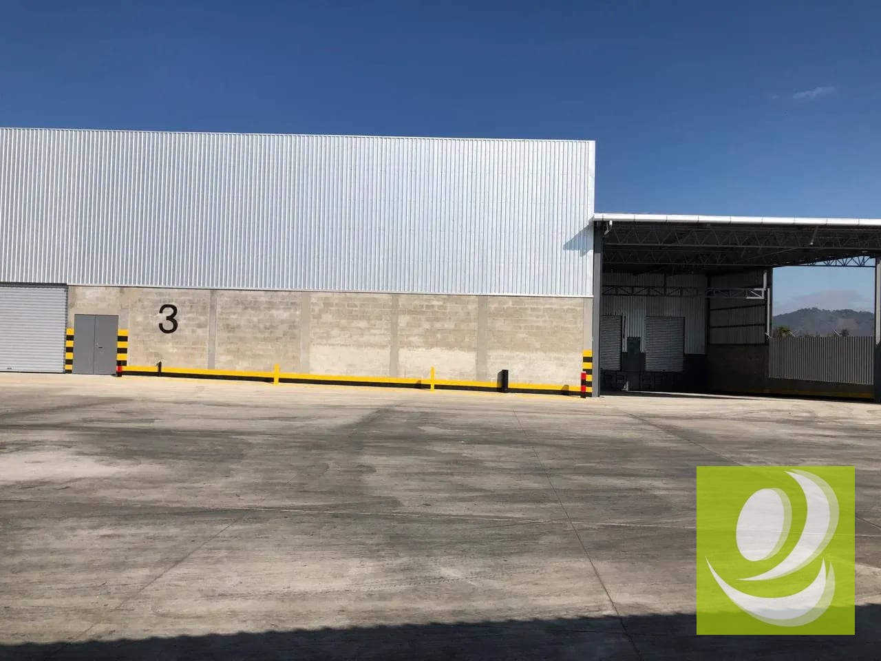 Se Renta Bodega Industrial Grande en Chimaltenango — Bodega / Ofibodega en Alquiler en San Andrés Itzapa, Chimaltenango — foto 3 de 7