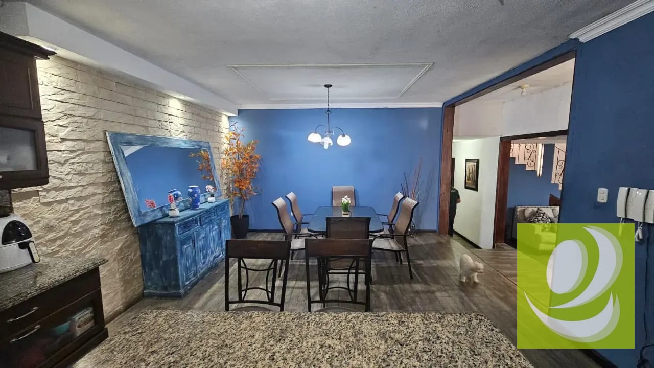 Casa en Venta Lomas de Balcones, San Cristobal, Mixco — Casa en Venta en Pinares de San Cristobal, Zona 8 Mixco, Guatemala, Ciudad — foto 3 de 5