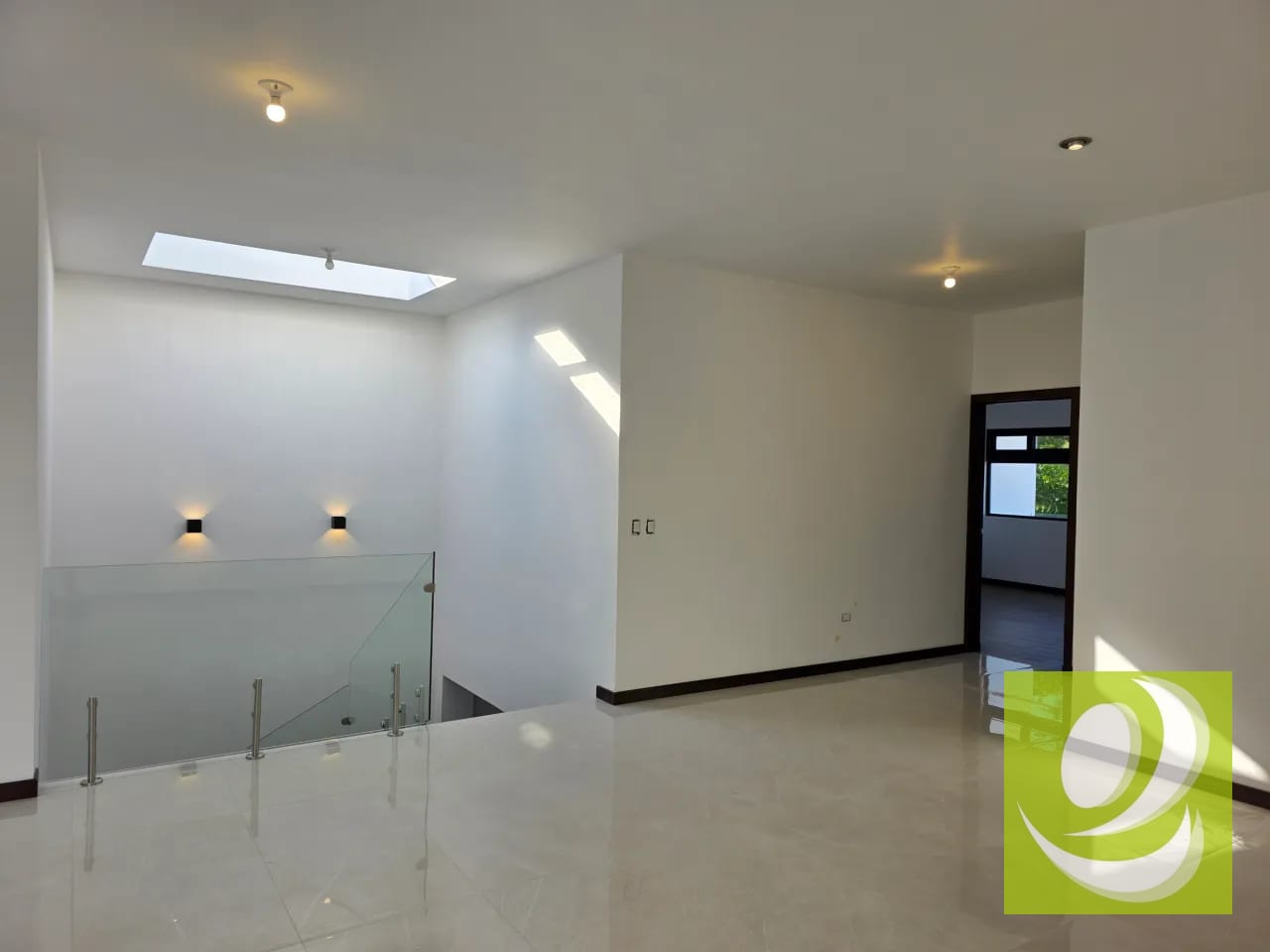 Casa de Lujo en Venta en San Cristobal , Sector B2 — Casa en Venta en Zona 8 Mixco, Guatemala, Ciudad — foto 3 de 8