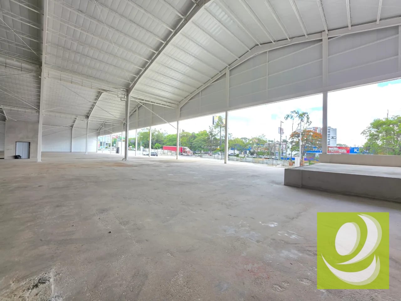 En Renta Nave Comercial en Calzada Roosevelt — Bodega / Ofibodega en Alquiler en Zona 11, Guatemala, Ciudad — foto 4 de 9