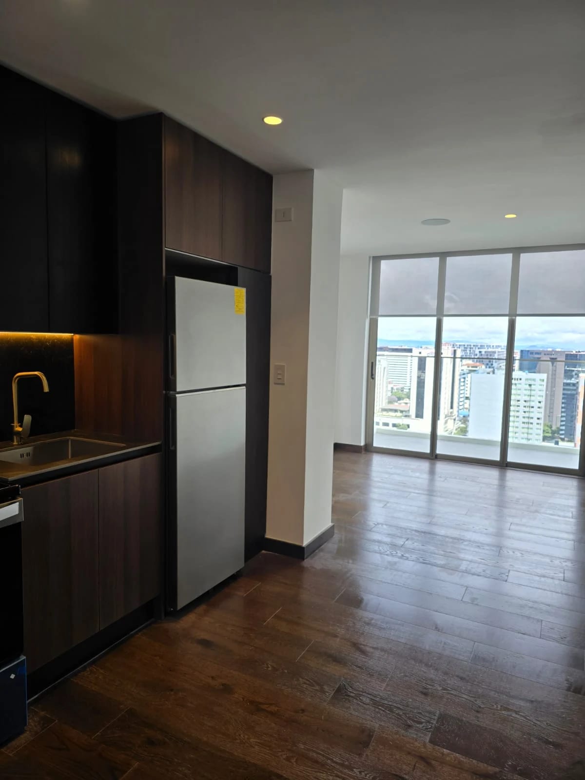 Tu proximo hogar te esta esperando! — Apartamento en Alquiler en Atarah, Zona 10, Guatemala, Ciudad — foto 2 de 12