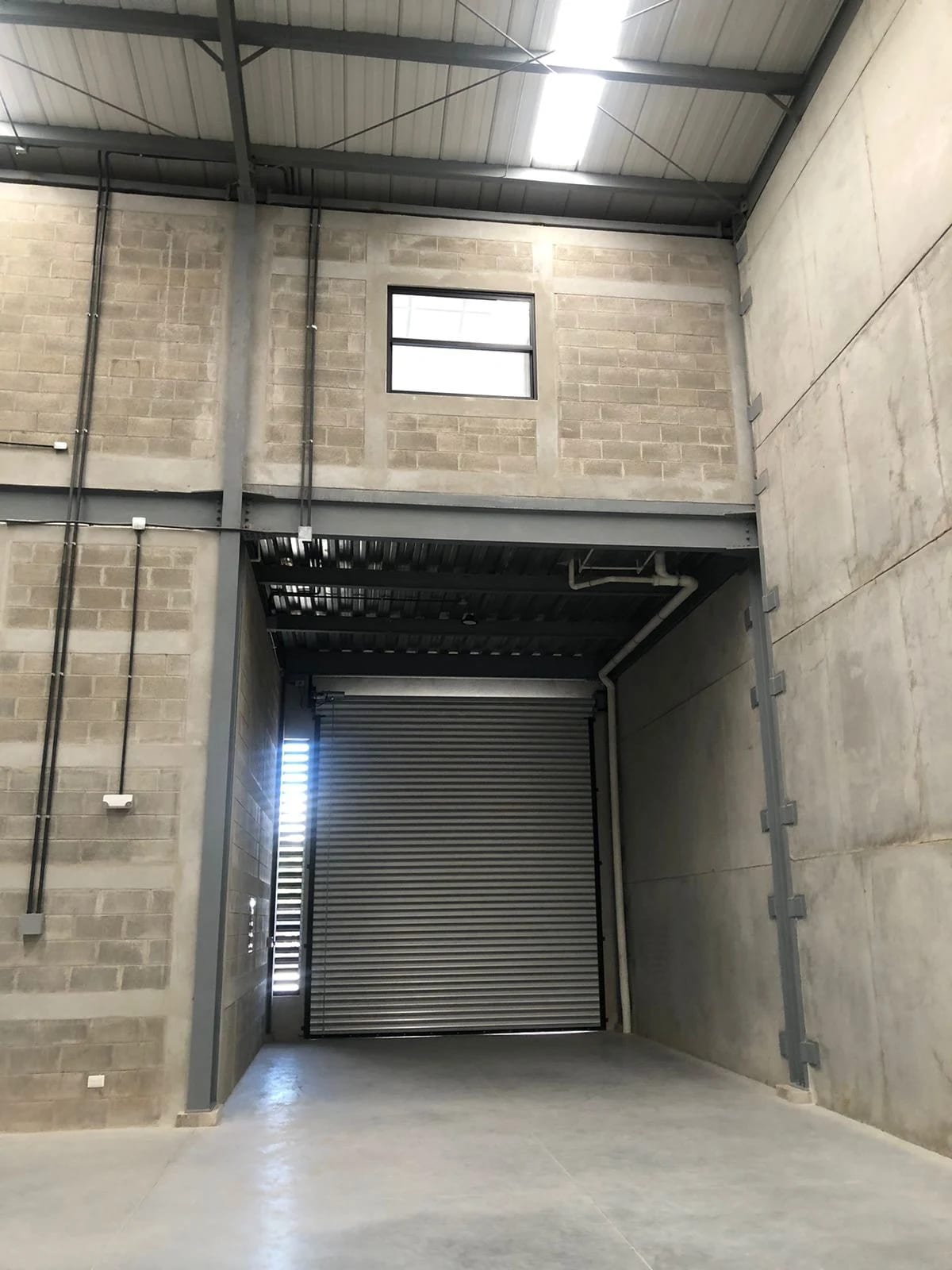 Bodega Industrial con Excelente Acceso en el Naranjo (copia) — Bodega / Ofibodega en Alquiler en Zona 4 Mixco, Guatemala, Ciudad — foto 4 de 6