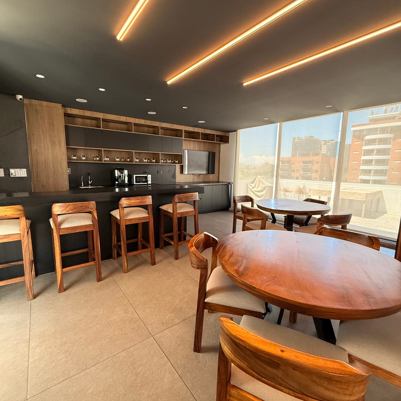 Apartamento en venta | 140 mts2 | 3 habitaciones | 2 baños | Edificio B21+, zona 15 VH2 — Apartamento en Venta en 21B+, Zona 15, Guatemala, Ciudad — foto 10 de 12