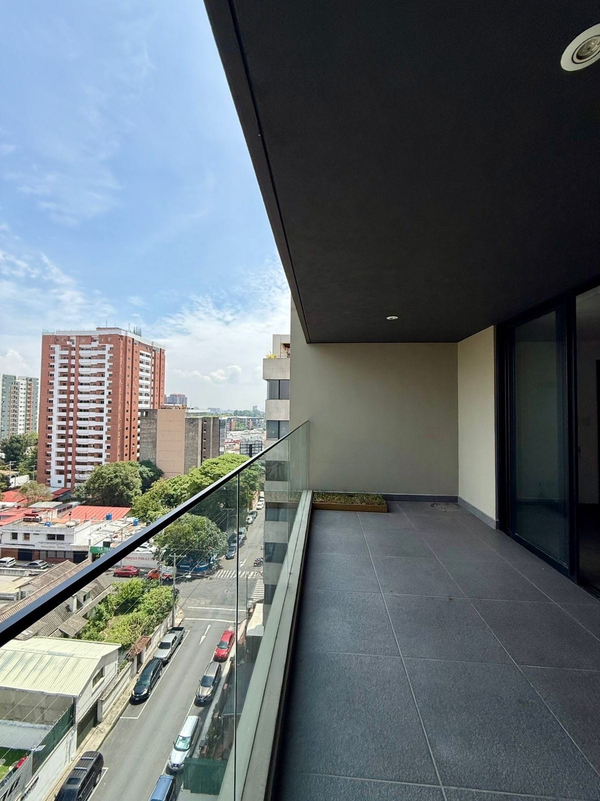 Apartamento en venta | 151 mts2 | 3 habitaciones | 2.5 baños | Dorm. Servicio — Apartamento en Venta en IQ10, Zona 10, Guatemala, Ciudad — foto 8 de 8