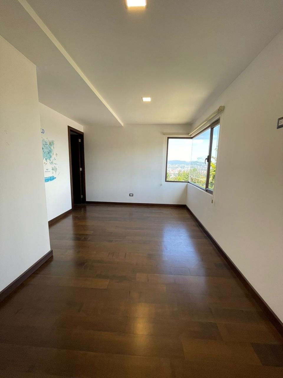 Casa en venta | Atarja Bellas luces | 3 habitaciones | jardín | Acceso por La Brecha — Casa en Venta en Bellas Luces, Santa Catarina Pinula, Guatemala, Ciudad — foto 11 de 16