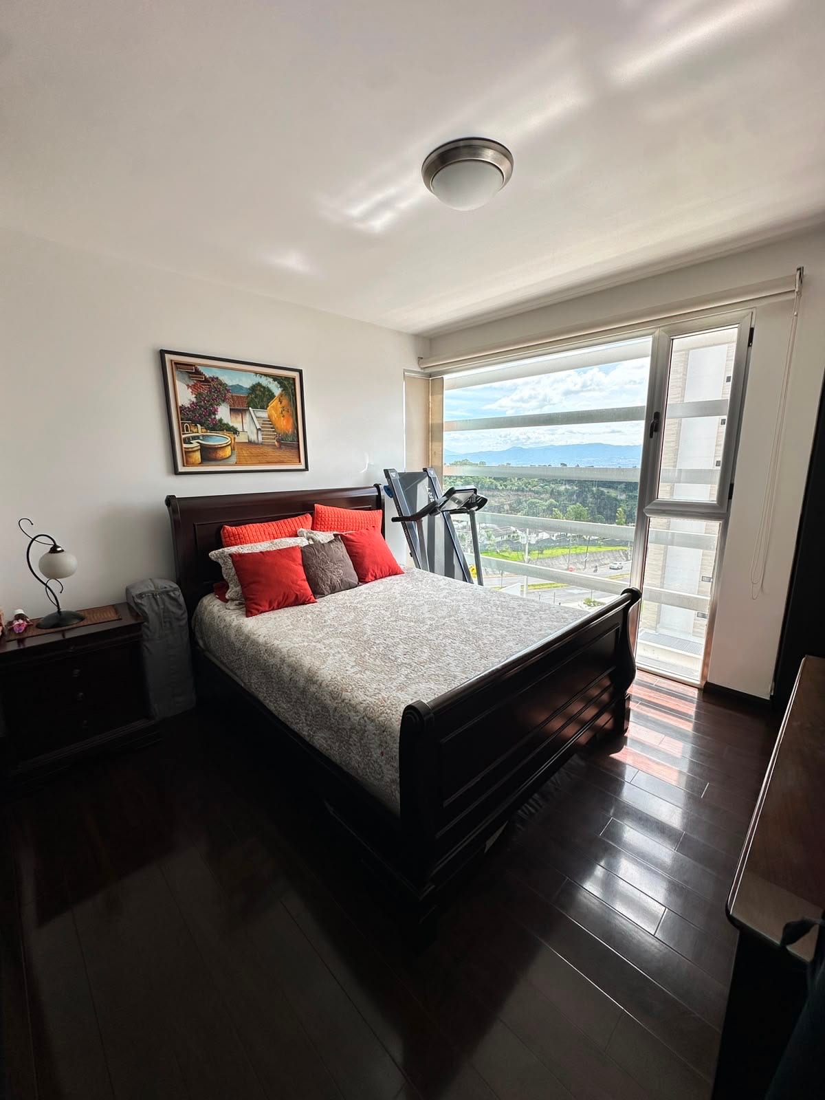 Apartamento en venta | 3 habitaciones | 2 baños | 2 parqueos | Nueva Caledonia, zona 16 — Apartamento en Venta en Nueva Caledonia, Zona 16, Guatemala, Ciudad — foto 9 de 12