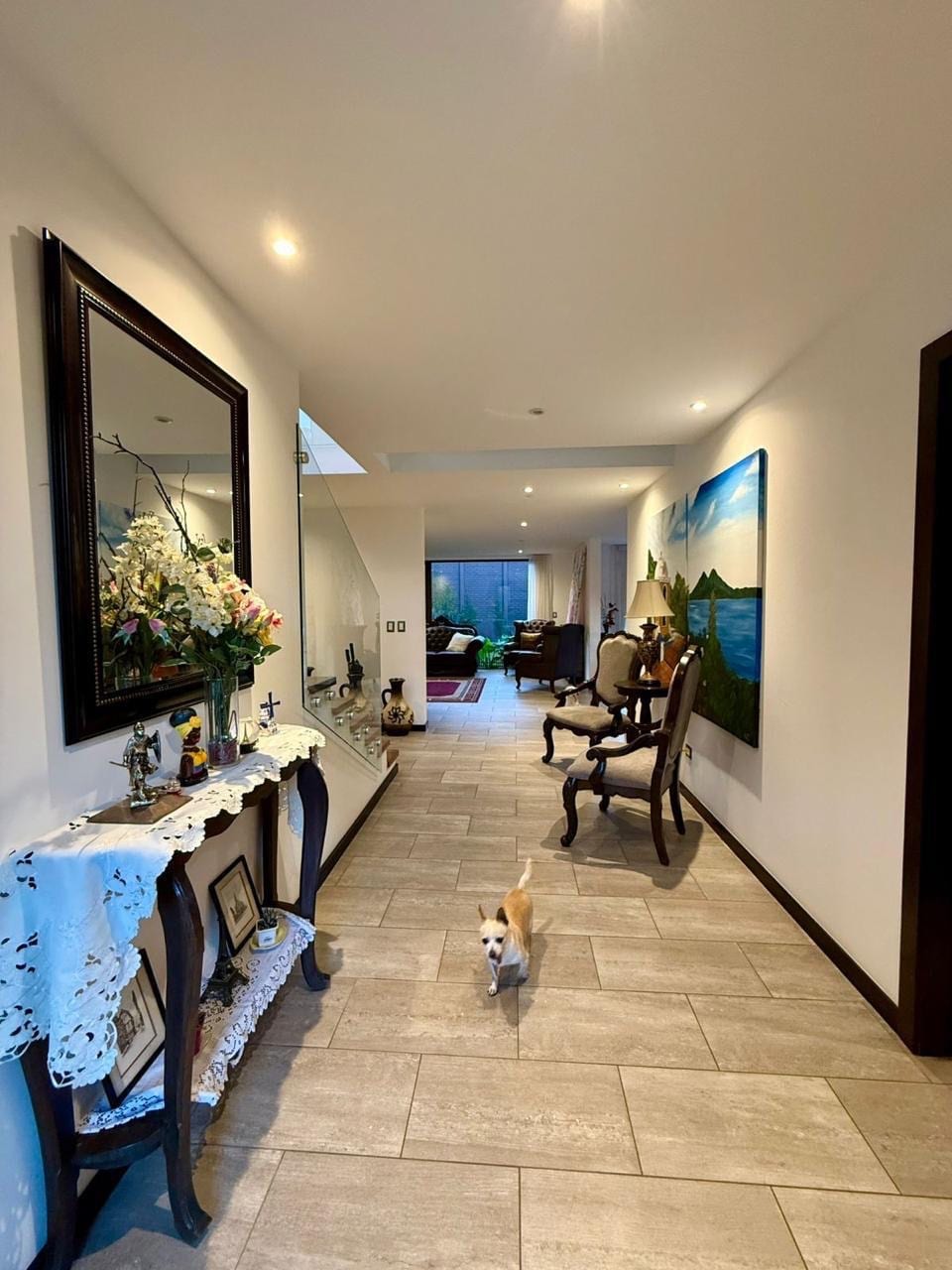Casa en venta | 3 habitaciones | jardín con pérgola | 6 parqueos — Casa en Venta en Santa Catarina Pinula, Guatemala, Ciudad — foto 2 de 13