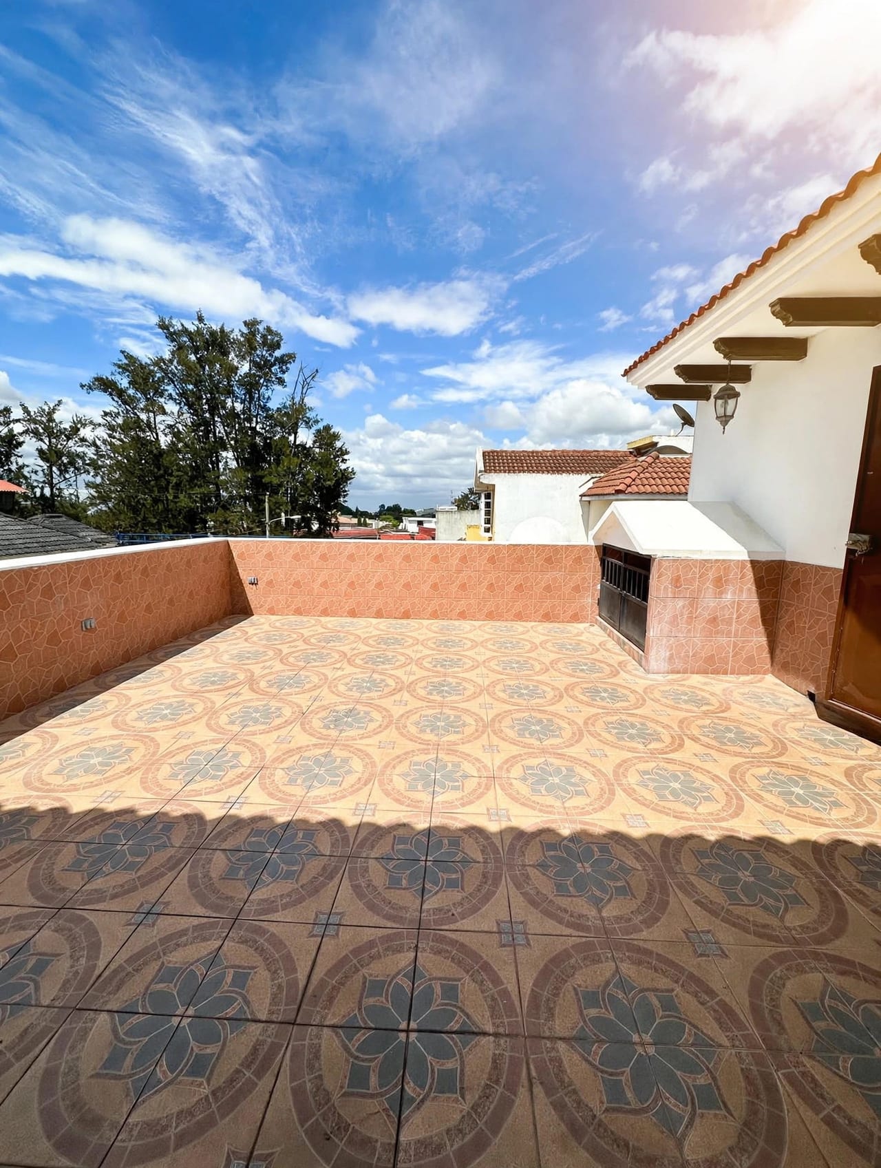 Casa en venta | 4 habitaciones | 4 parqueos | Montesolar, zona 16 — Casa en Venta en MonteSolar, Zona 16, Guatemala, Ciudad — foto 8 de 9