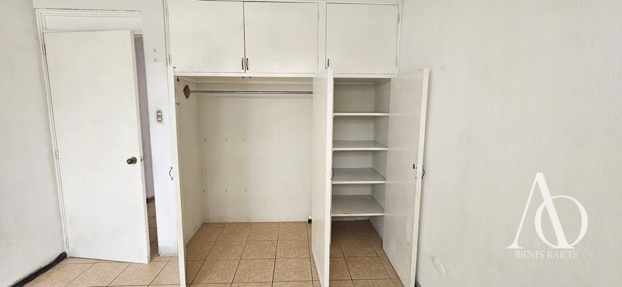 Casa en Venta en Balcones de San Cristóbal, zona 8 de Mixco / EN DIRECTO — Casa en Venta en Zona 8 Mixco, Guatemala, Ciudad — foto 13 de 17