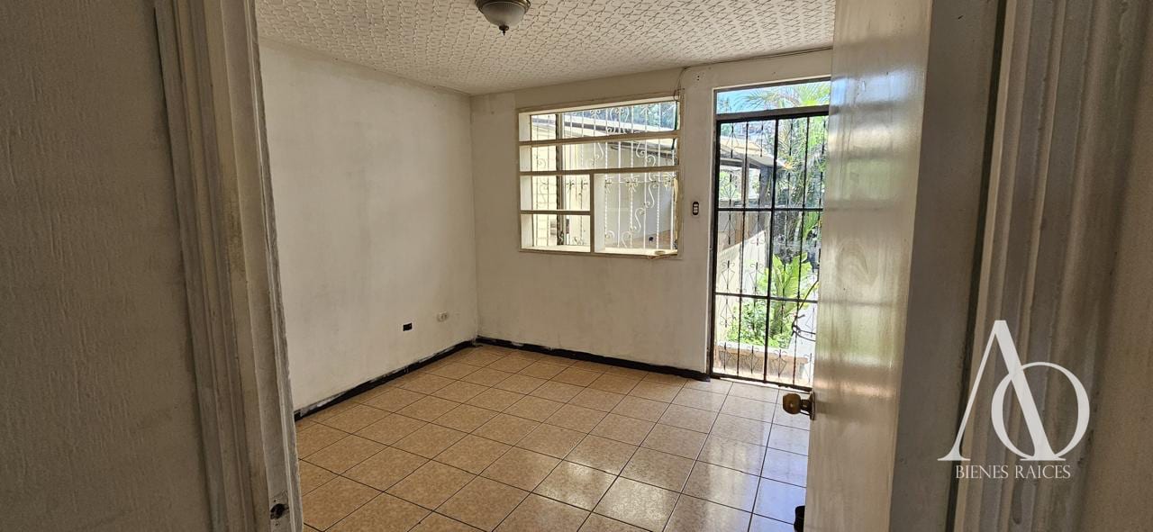 Casa en Venta en Balcones de San Cristóbal, zona 8 de Mixco / EN DIRECTO — Casa en Venta en Zona 8 Mixco, Guatemala, Ciudad — foto 15 de 17