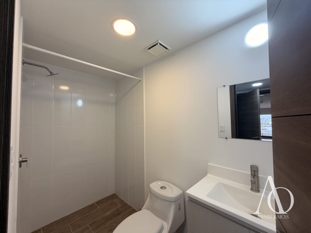 Apartamento en Alquiler Edificio Modra, zona 4 N10 / EN DIRECTO t2 — Apartamento en Alquiler en Modra, Zona 4, Guatemala, Ciudad — foto 11 de 15