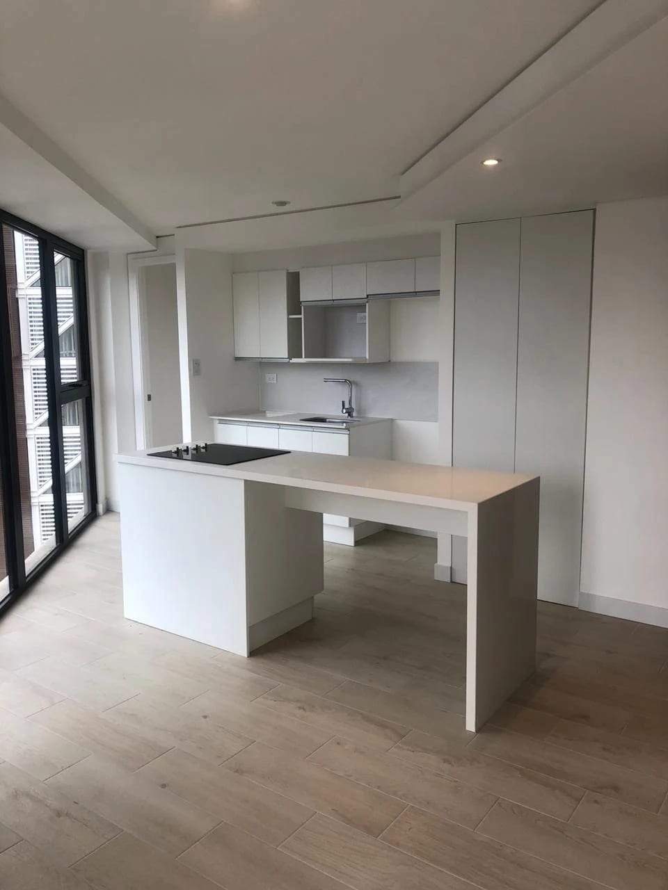 *Z.4 Edificio Quo, Alquilo Apartamento de 1 Habitación* — Apartamento en Alquiler en QUO, Zona 4, Guatemala, Ciudad — foto 4 de 8