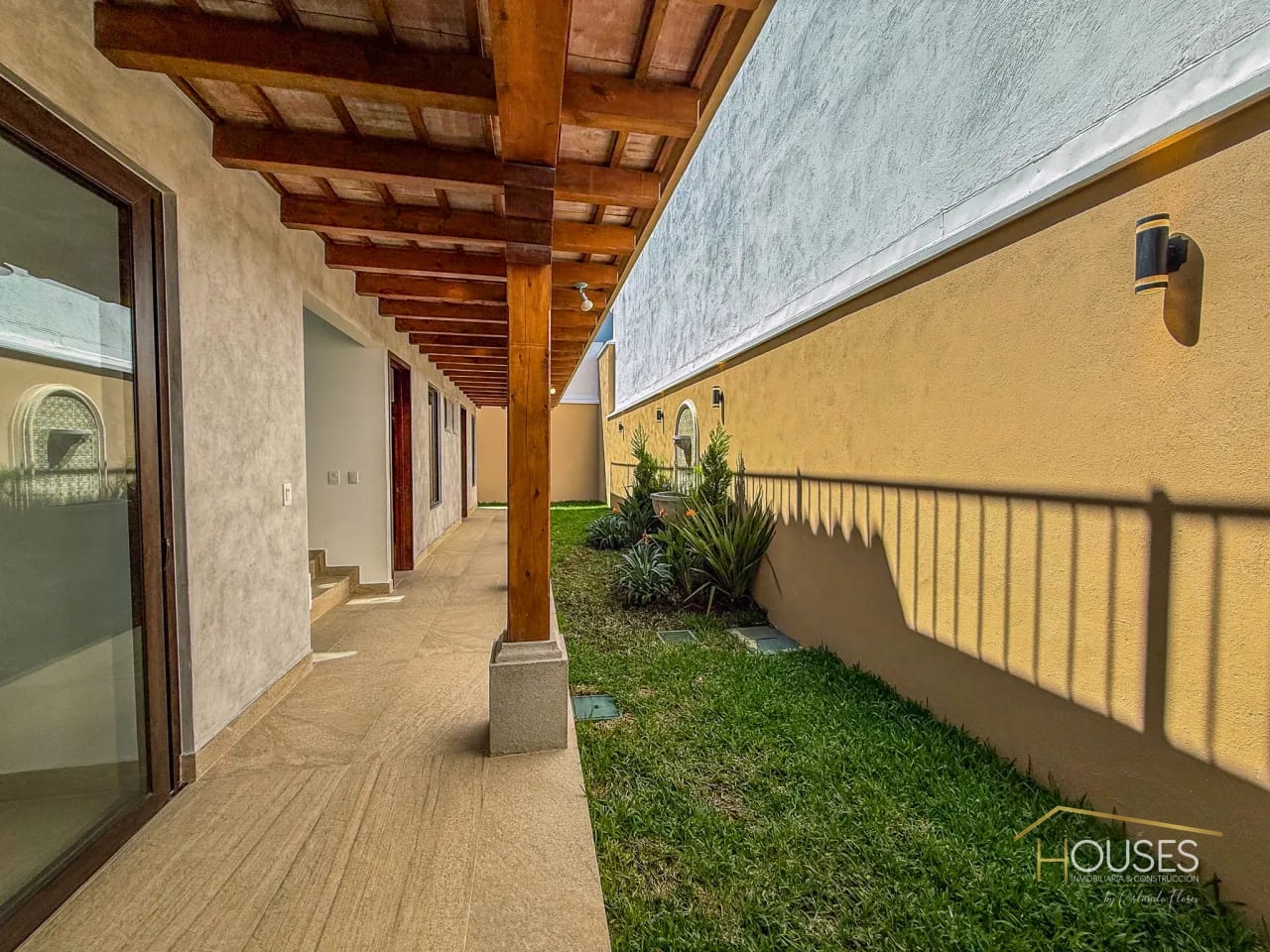 Vendo Casa en Los Franciscanos Club Residencial, Ciudad vieja — Casa en Venta en Ciudad Vieja, Sacatepéquez — foto 5 de 12