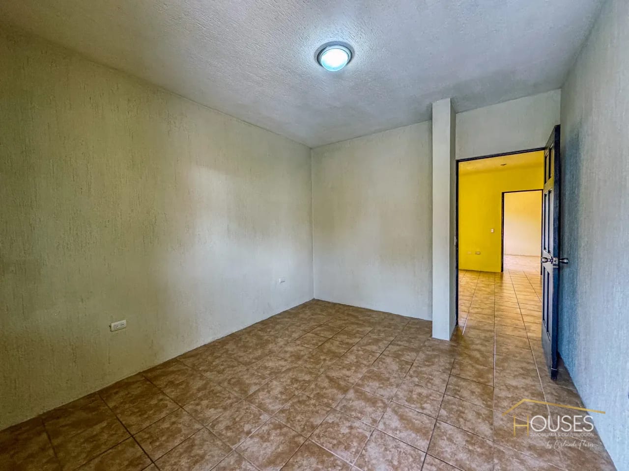 Vendo Casa en Residencial Las Flores, Ciudad Vieja — Casa en Venta en Ciudad Vieja, Sacatepéquez — foto 7 de 11