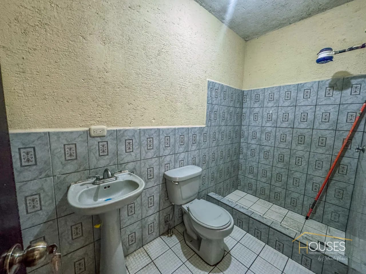 Vendo Casa en Residencial Las Flores, Ciudad Vieja — Casa en Venta en Ciudad Vieja, Sacatepéquez — foto 8 de 11