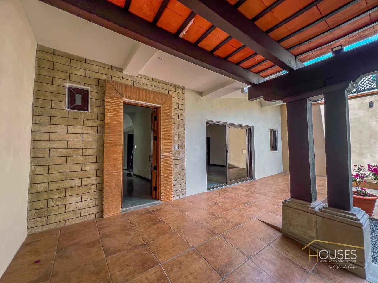 Vendo Casa en El Panorama, Antigua Guatemala — Casa en Venta en Antigua, Sacatepéquez — foto 1 de 17