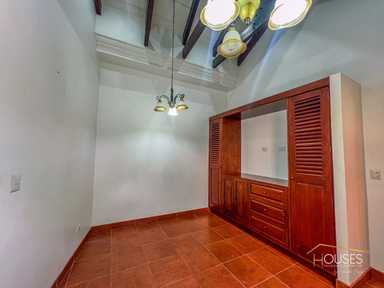 Rento Casa en Altos de San Pedro, San Pedro las Huertas — Casa en Alquiler en Antigua, Sacatepéquez — foto 15 de 17