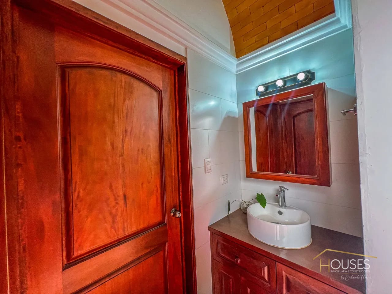 Rento Casa en Altos de San Pedro, San Pedro las Huertas — Casa en Alquiler en Antigua, Sacatepéquez — foto 12 de 17