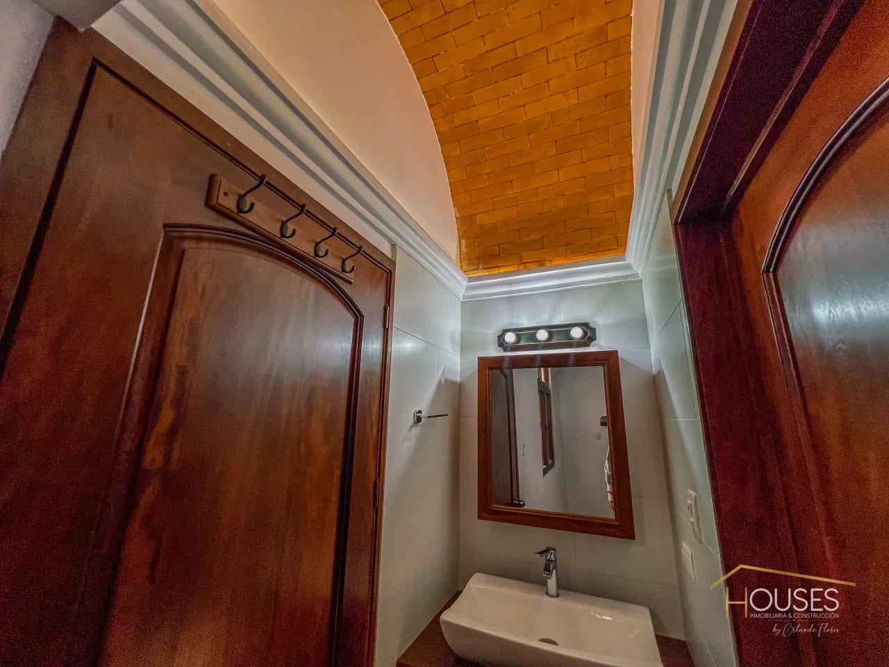 Rento Casa en Altos de San Pedro, San Pedro las Huertas — Casa en Alquiler en Antigua, Sacatepéquez — foto 10 de 17