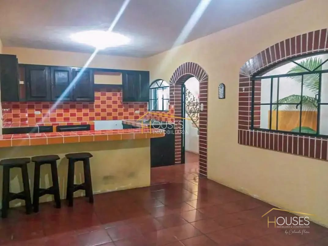 Vendo Casa en San Pedro las Huertas, Antigua Guatemala — Casa en Venta en San Pedro Las Huertas, Antigua, Sacatepéquez — foto 2 de 9
