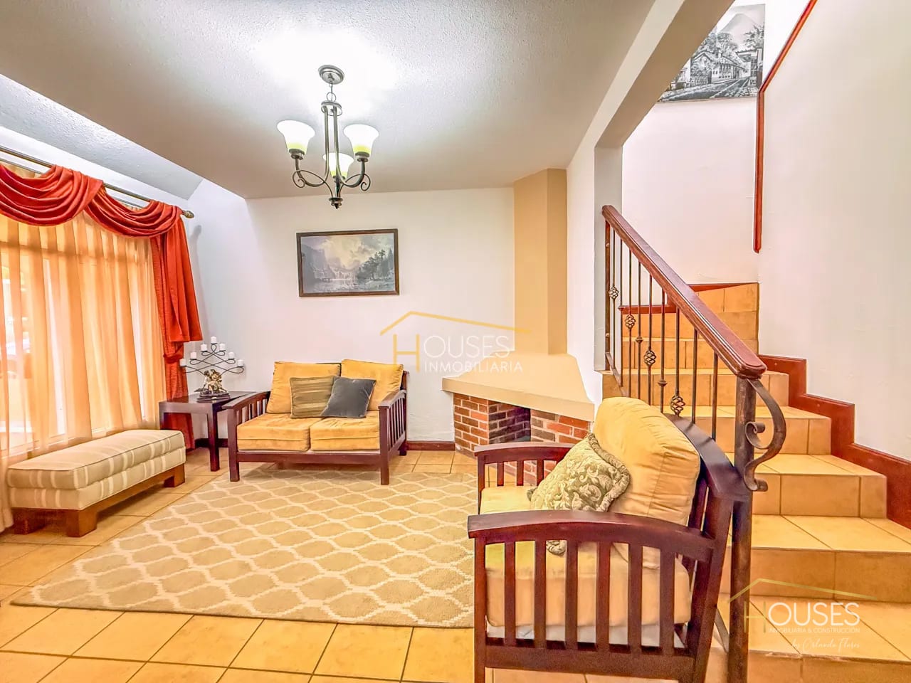 Rento Casa en Condominio Villas de Carmelo, Santa Lucía Milpas Altas — Casa en Alquiler en Santa Lucía Milpas Altas, Sacatepéquez — foto 1 de 14