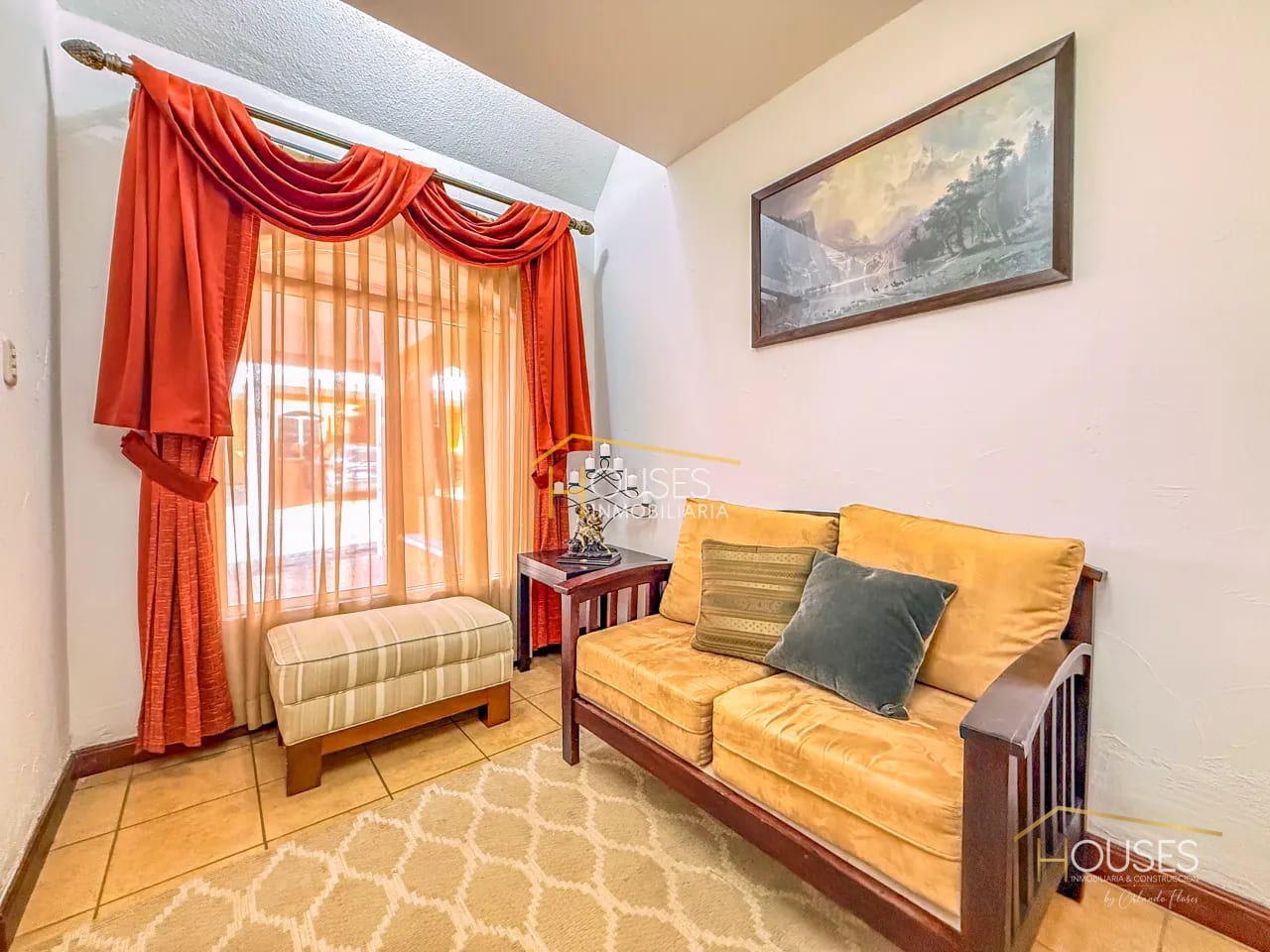 Rento Casa en Condominio Villas de Carmelo, Santa Lucía Milpas Altas — Casa en Alquiler en Santa Lucía Milpas Altas, Sacatepéquez — foto 4 de 14