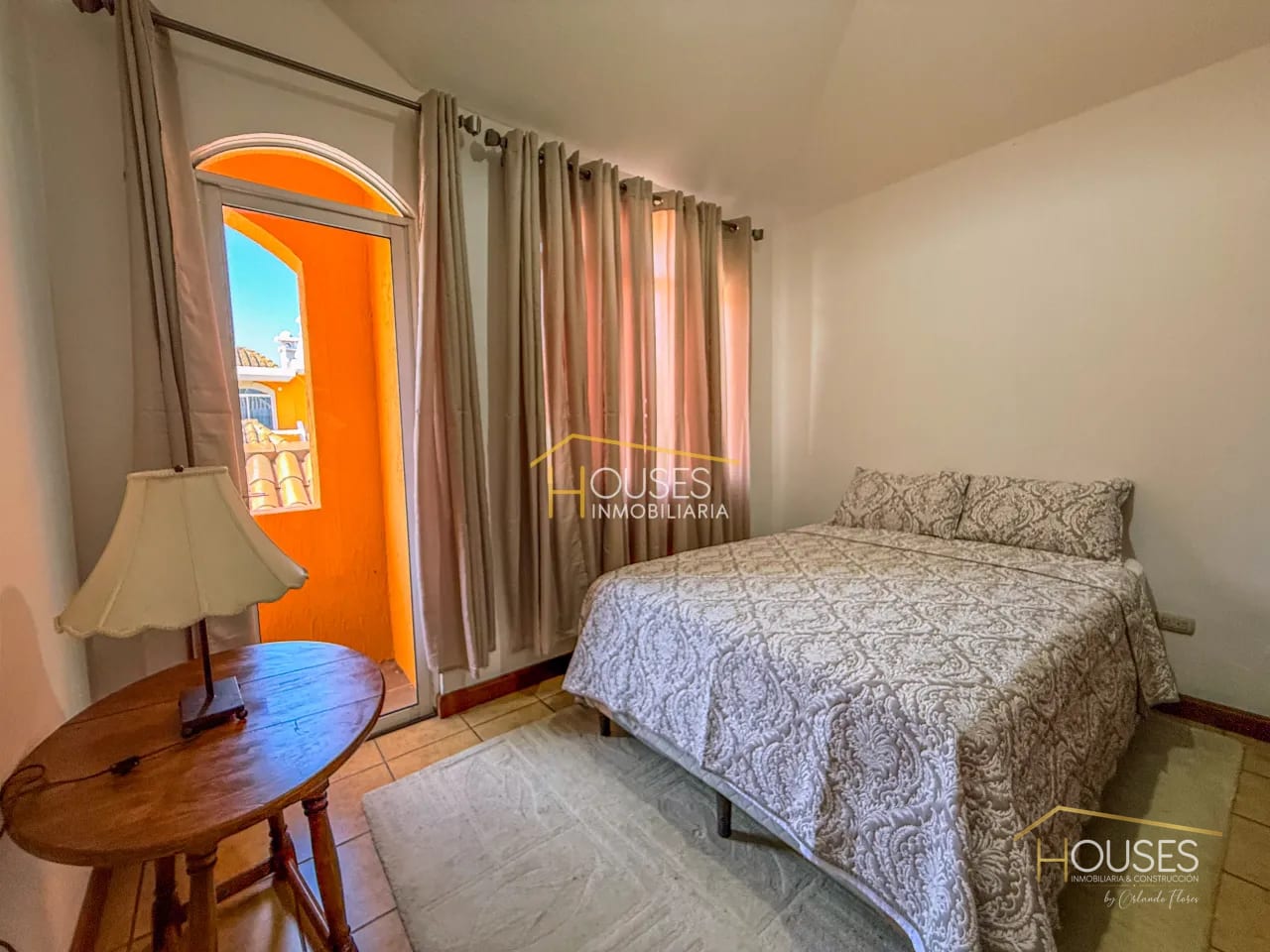 Rento Casa en Condominio Villas de Carmelo, Santa Lucía Milpas Altas — Casa en Alquiler en Santa Lucía Milpas Altas, Sacatepéquez — foto 10 de 14