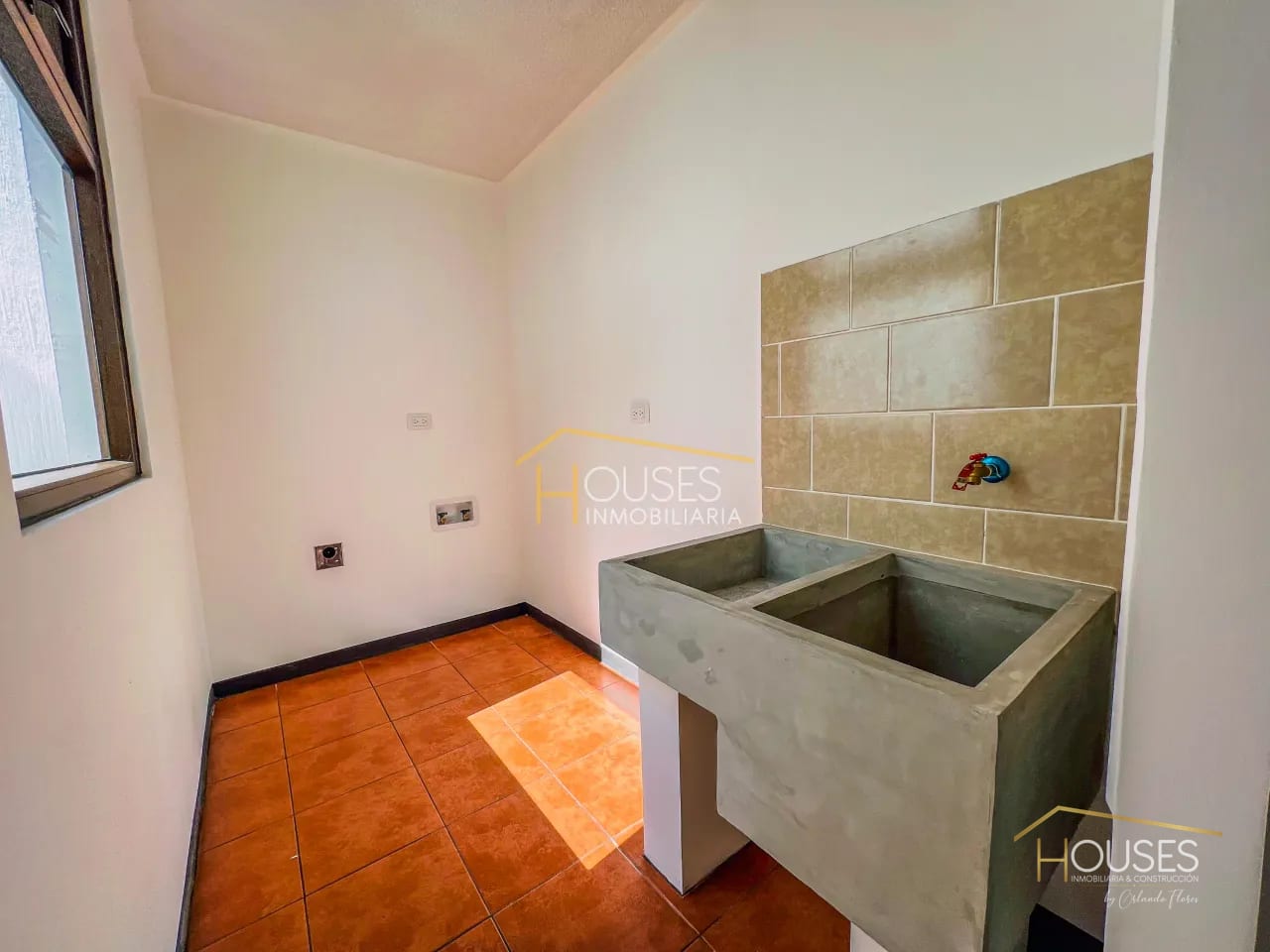Se Renta Casa en Condominio Casa Cardenal — Casa en Alquiler en Alotenango, Sacatepéquez — foto 5 de 9