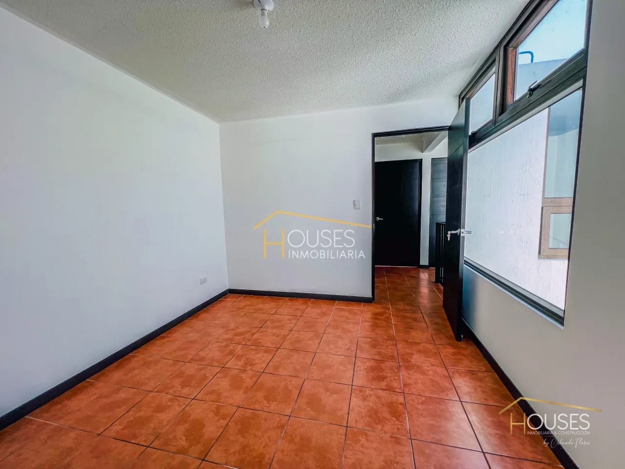 Se Renta Casa en Condominio Casa Cardenal — Casa en Alquiler en Alotenango, Sacatepéquez — foto 8 de 9