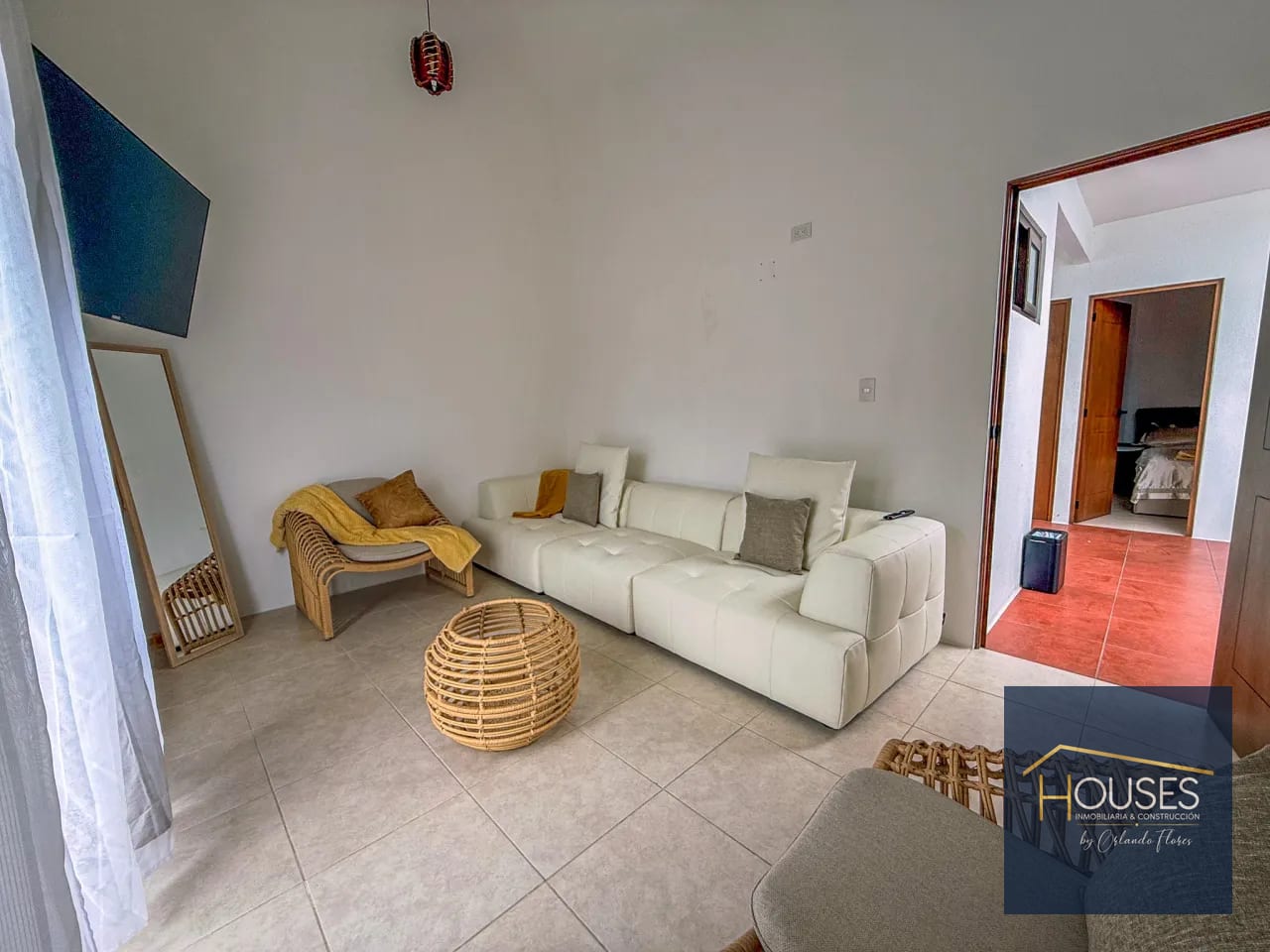 Rento Casa en Paseo San Lorenzo, San Lorenzo El Cubo — Casa en Alquiler en San Antonio Aguas Calientes, Sacatepéquez — foto 1 de 11