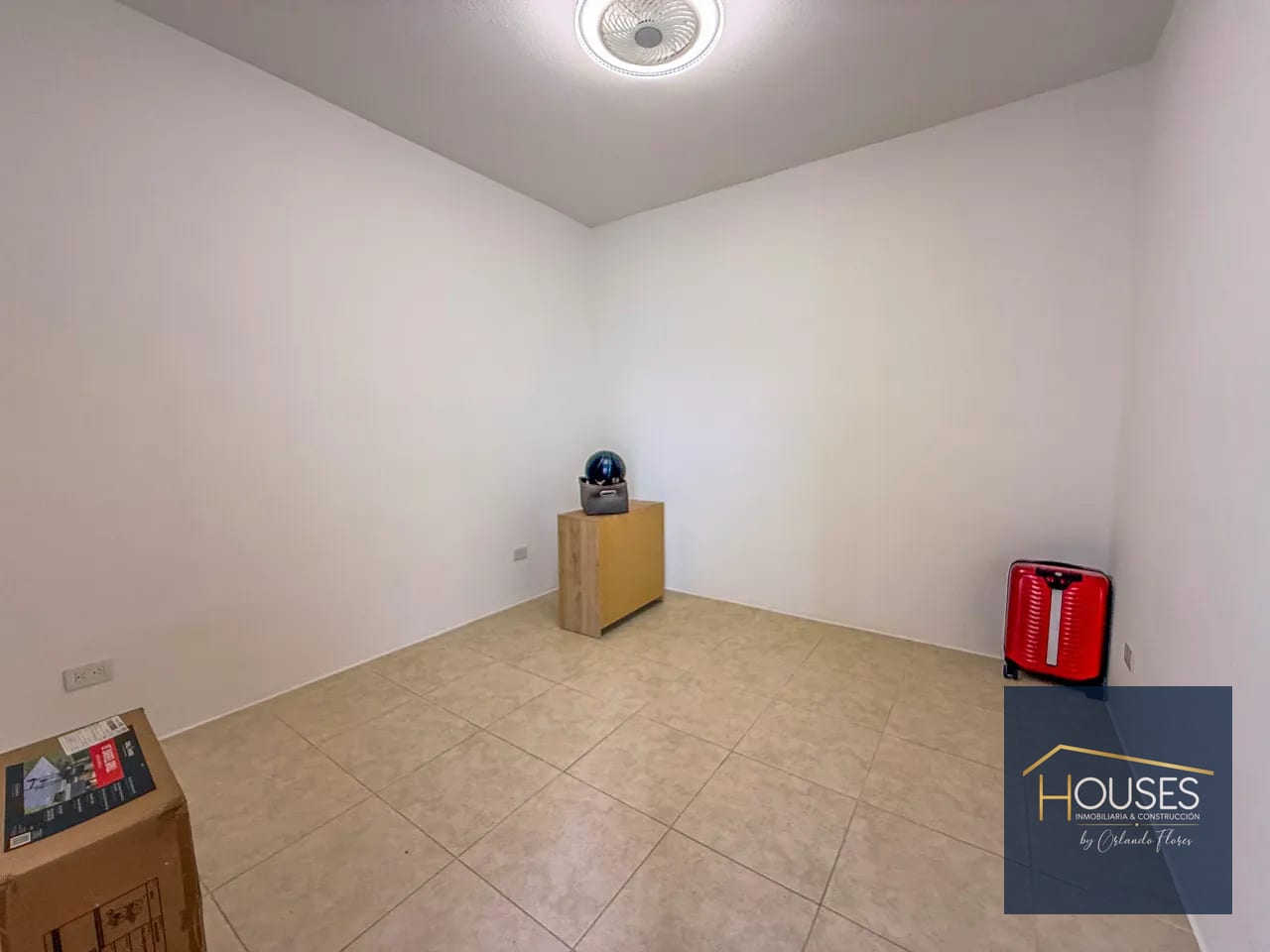 Rento Casa en Paseo San Lorenzo, San Lorenzo El Cubo — Casa en Alquiler en San Antonio Aguas Calientes, Sacatepéquez — foto 6 de 11