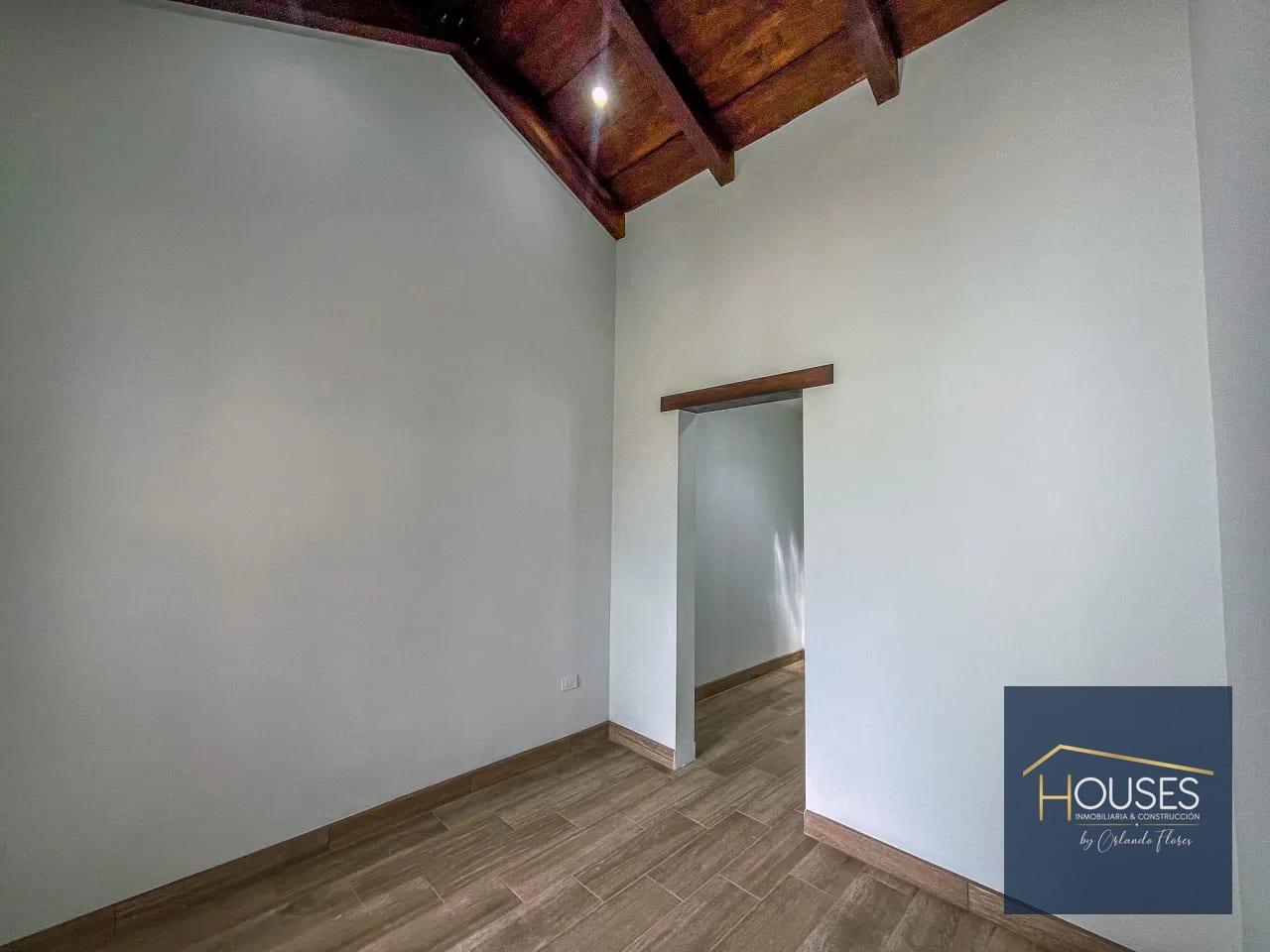 Vendo Casa en Portal de las Rosas 1 , San Miguel Dueñas — Casa en Venta en San Miguel Dueñas, Sacatepéquez — foto 3 de 11