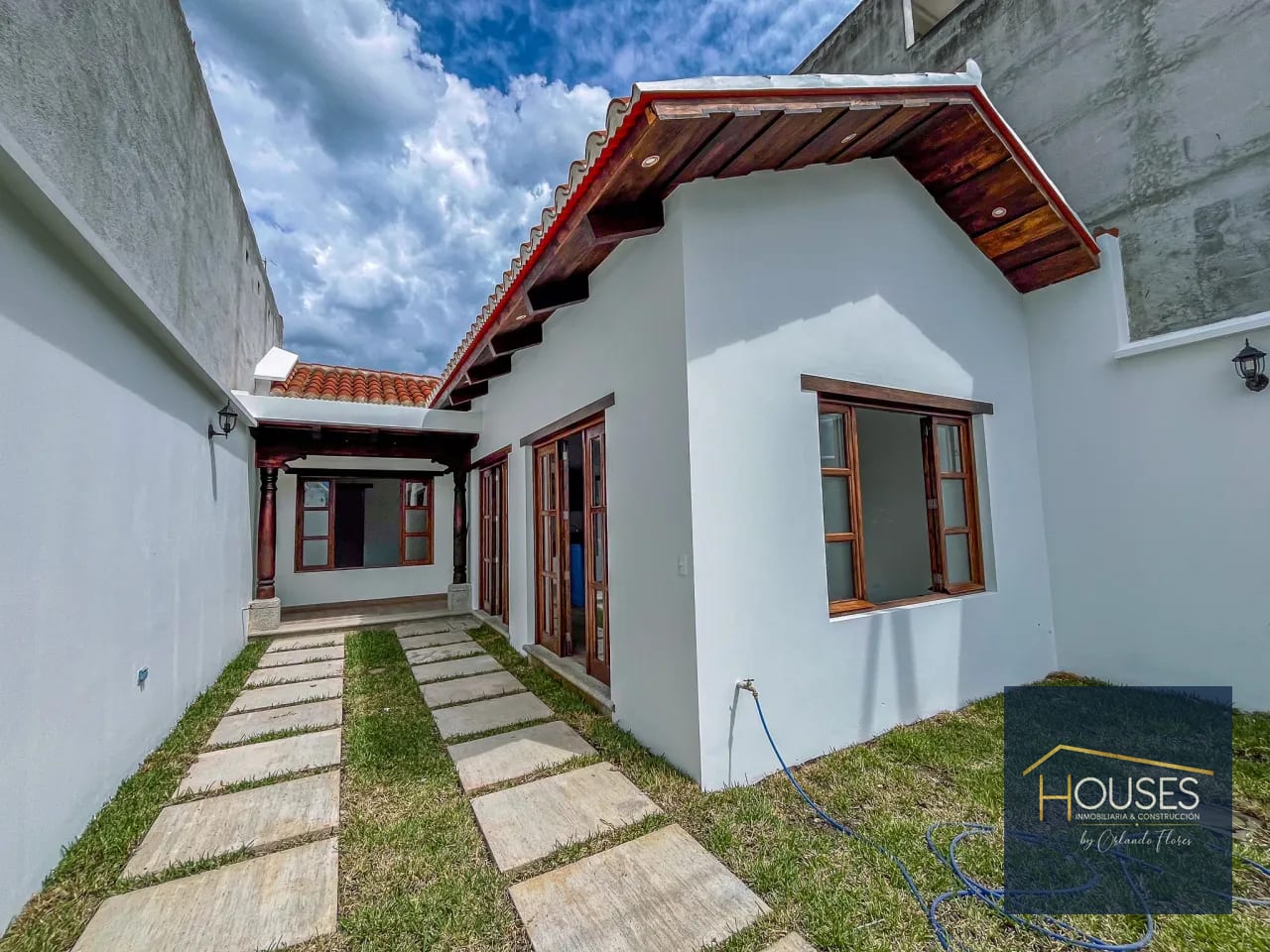 Vendo Casa en Portal de las Rosas 1 , San Miguel Dueñas — Casa en Venta en San Miguel Dueñas, Sacatepéquez — foto 1 de 11