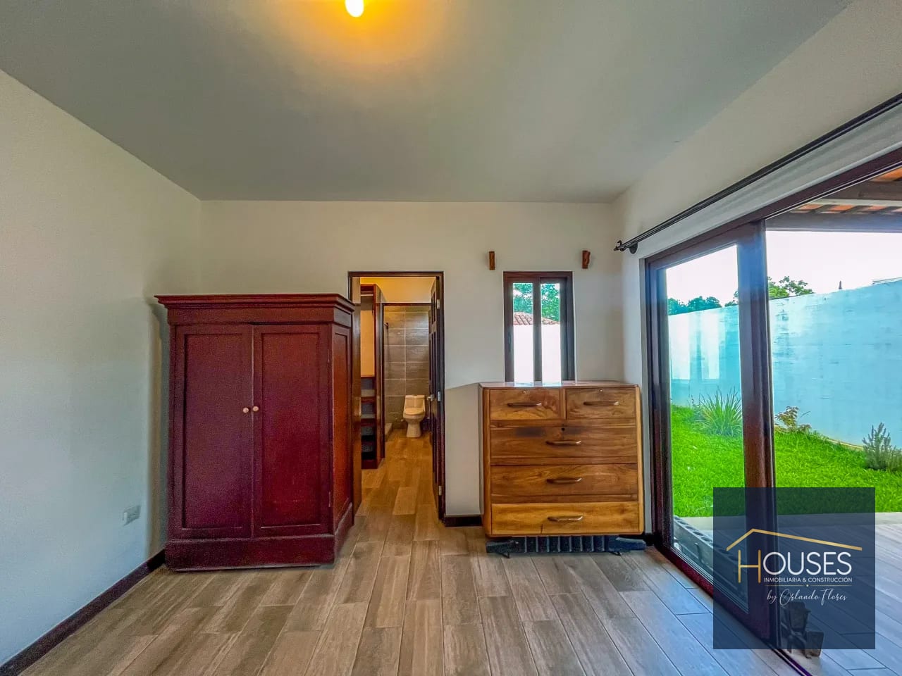 Vendo Casa en Condominio Santa Delfina, San Pedro las Huertas — Casa en Venta en Santa Delfina, Antigua, Sacatepéquez — foto 9 de 16