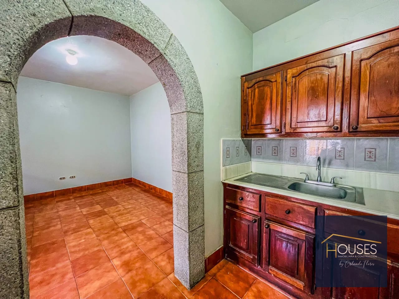 Vendo Casa fuera de residencial en San Miguel Dueñas — Casa en Venta en San Miguel Dueñas, Sacatepéquez — foto 3 de 13
