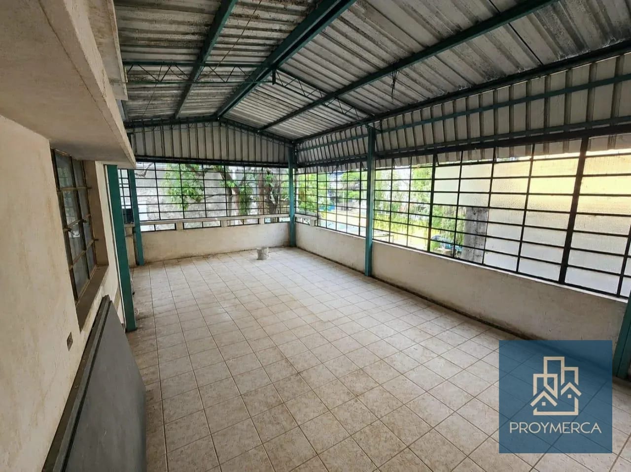 Área de bodega y ofibodega en alquiler, Ciudad de Guatemala, Zona 9 — Bodega / Ofibodega en Alquiler en Zona 9, Guatemala, Ciudad — foto 3 de 10