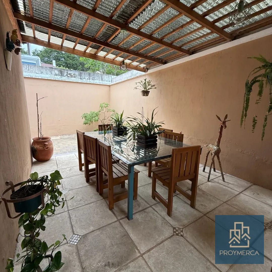 Casa en Venta, Residenciales Jardines de San Isidro, Zona 16 — Casa en Venta en Jardines de San Isidro, Zona 16, Guatemala, Ciudad — foto 9 de 13