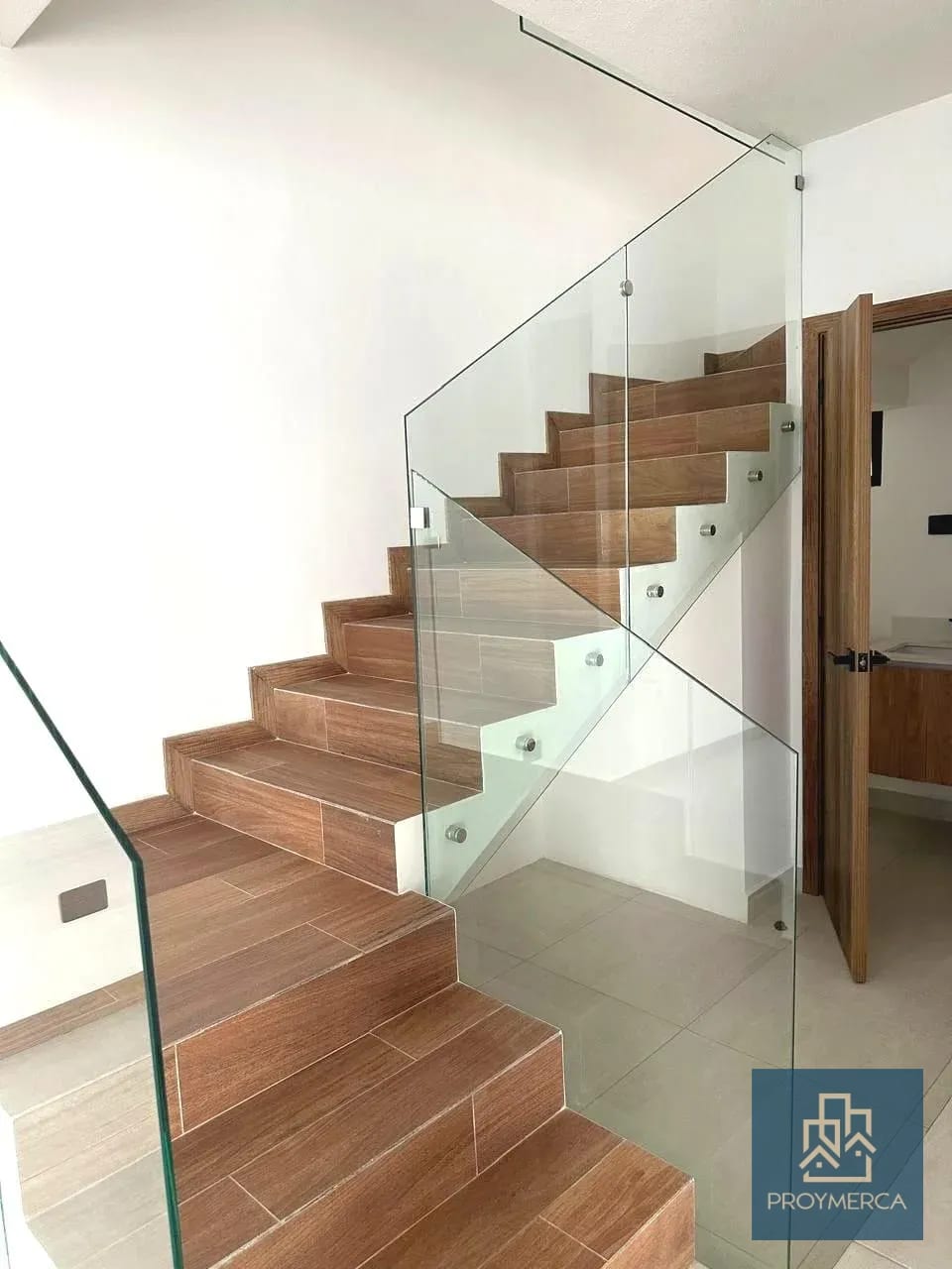 Casa en alquiler, Condominio Danté Kanajuyú, Zona 16 — Casa en Alquiler en Zona 16, Guatemala, Ciudad — foto 8 de 17