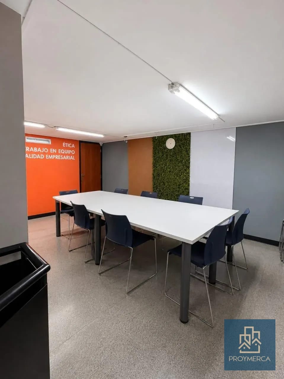 Comercial en alquiler, Avenida Reforma, Zona 10 — Local en Alquiler en Zona 10, Guatemala, Ciudad — foto 4 de 6