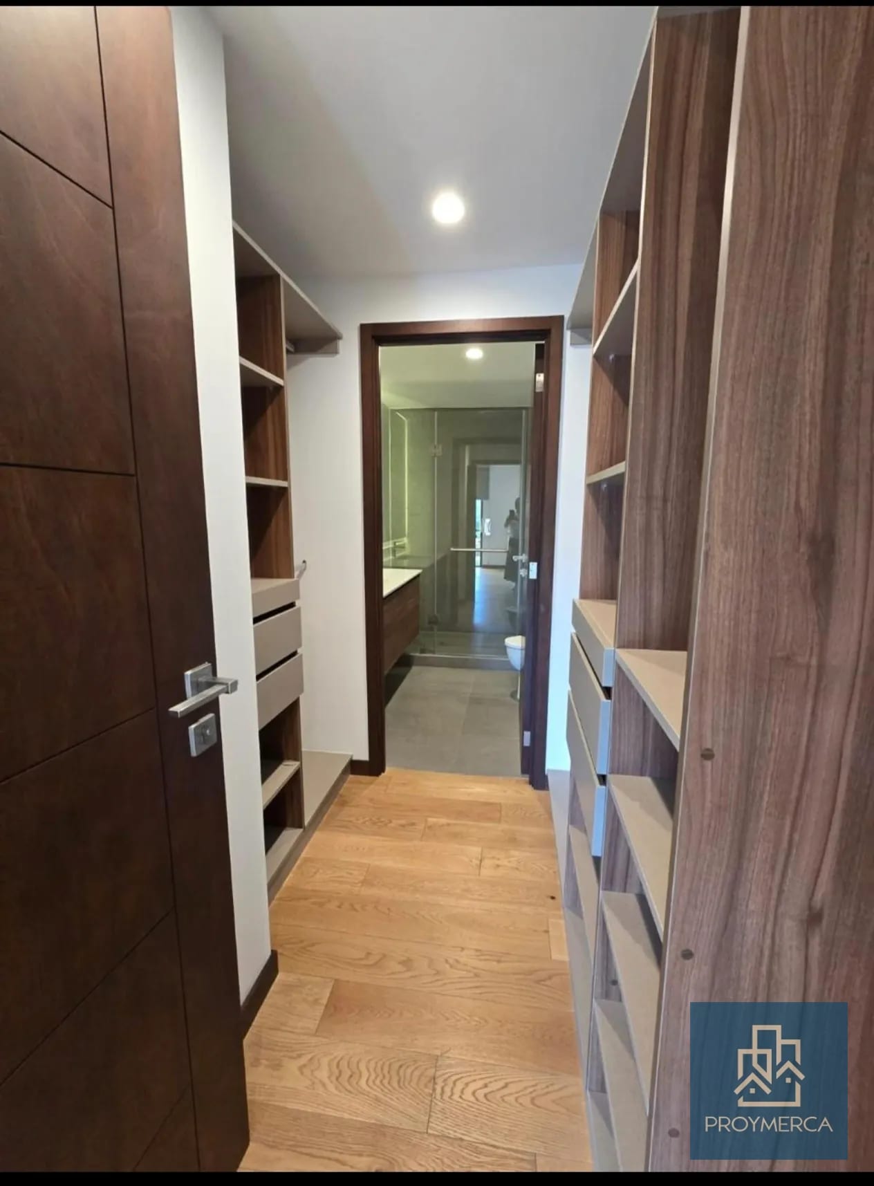 Moderno Apartamento en Alquiler zona 14 — Apartamento en Alquiler en Zona 14, Guatemala, Ciudad — foto 6 de 12