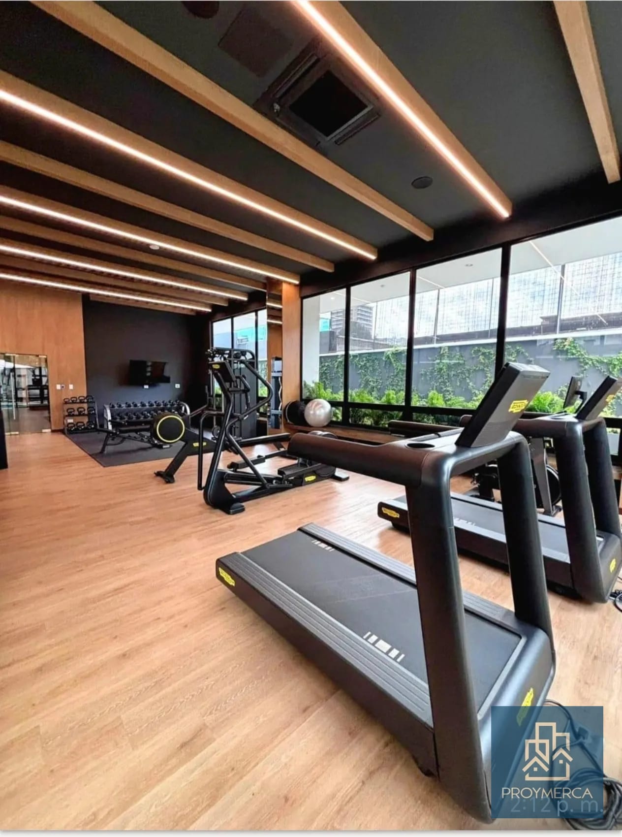 Moderno Apartamento en Alquiler zona 14 — Apartamento en Alquiler en Zona 14, Guatemala, Ciudad — foto 10 de 12