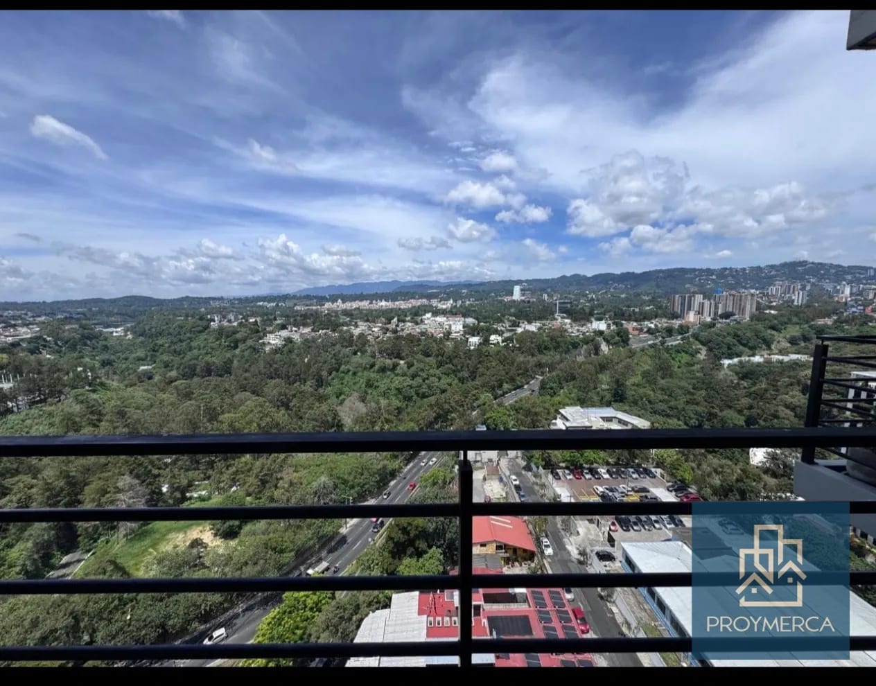 Apartamento en Alquiler zona 10 — Apartamento en Alquiler en Mira, Zona 10, Guatemala, Ciudad — foto 3 de 10