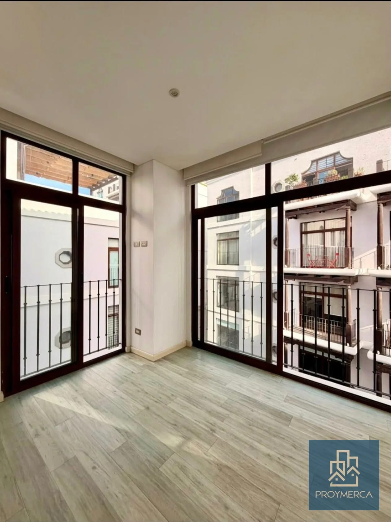 Apartamento en Alquiler Lirios de Cayalà zona 16 — Apartamento en Alquiler en Zona 16, Guatemala, Ciudad — foto 8 de 11