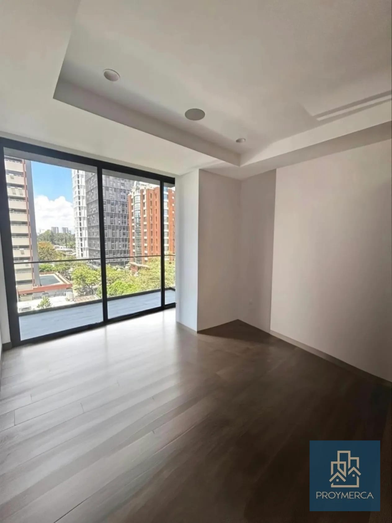 Apartamento en Alquiler zona 10 — Apartamento en Alquiler en Ferré Diez, Zona 10, Guatemala, Ciudad — foto 4 de 9