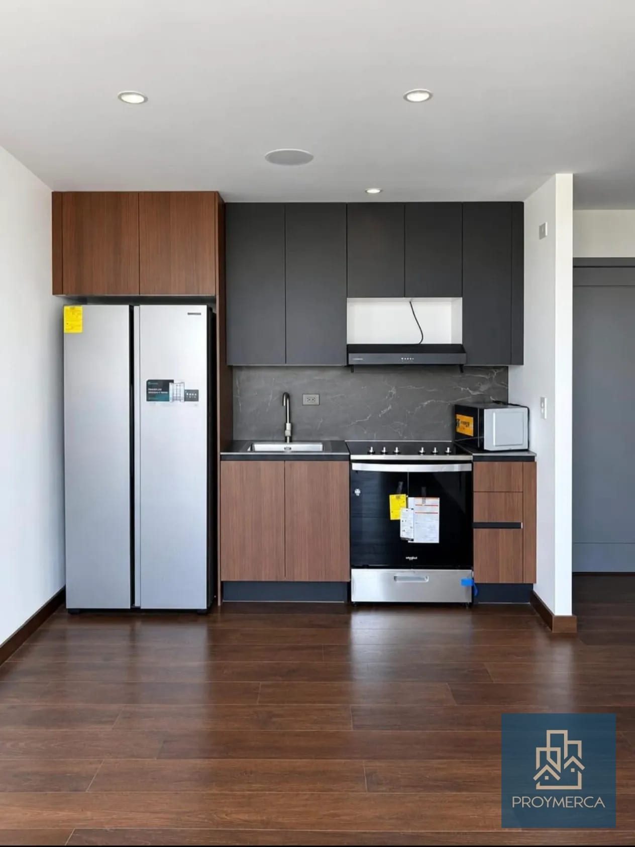 Apartamento en Alquiler Atarah zona 10 — Apartamento en Alquiler en Zona 10, Guatemala, Ciudad — foto 3 de 8
