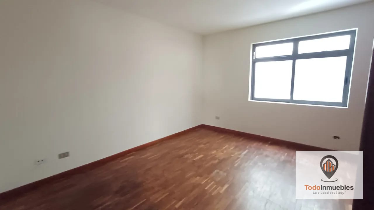 Casa en Renta en zona 4 para oficinas o vivienda — Casa en Alquiler en Zona 4, Guatemala, Ciudad — foto 6 de 10