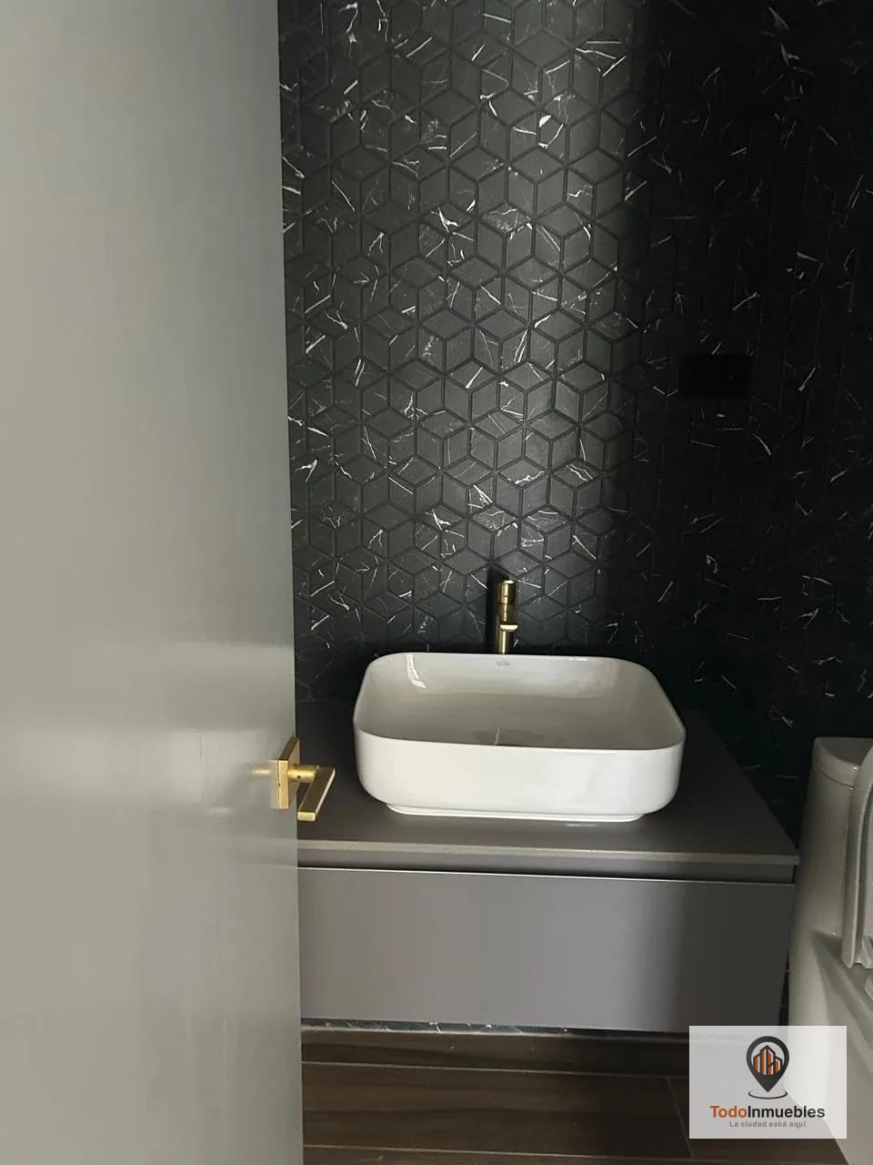 Apartamento en Renta en Atarah z10 — Apartamento en Alquiler en Atarah, Zona 10, Guatemala, Ciudad — foto 13 de 13