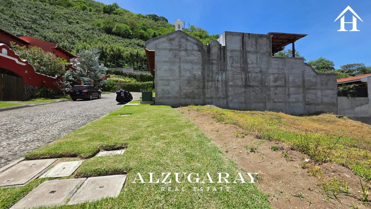 Terreno Plano, Bella Vista 257 VR2 / a 10 Min. de Antigua — Terreno en Venta en Jocotenango, Sacatepéquez — foto 2 de 4