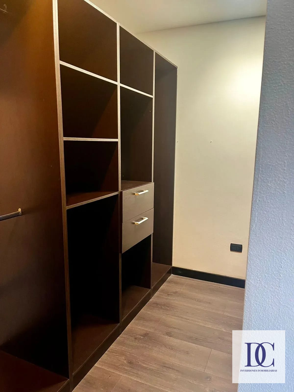 đ CASA EN RENTA â 3 HAB + JARDĂN CON DECK | COND. SAN LĂZARO | ZONA 15 â Casa en Alquiler en San LĂĄzaro, Zona 15, Guatemala, Ciudad â foto 11 de 15
