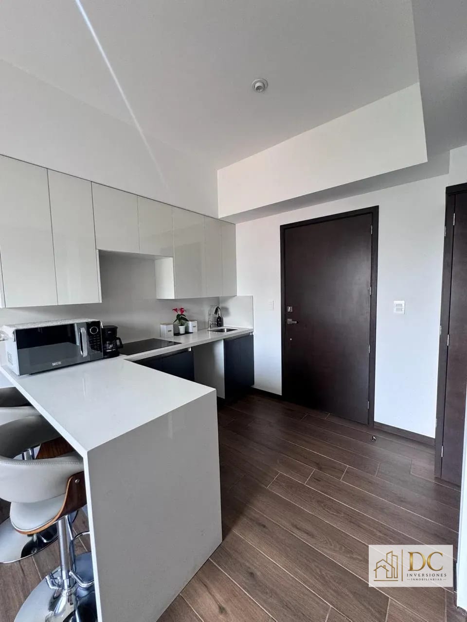 📍 Apartamento Amueblado en Venta – 1 Hab | Casa San Ignacio | Zona 10 — Apartamento en Venta en Casa Ignacio, Zona 10, Guatemala, Ciudad — foto 3 de 11